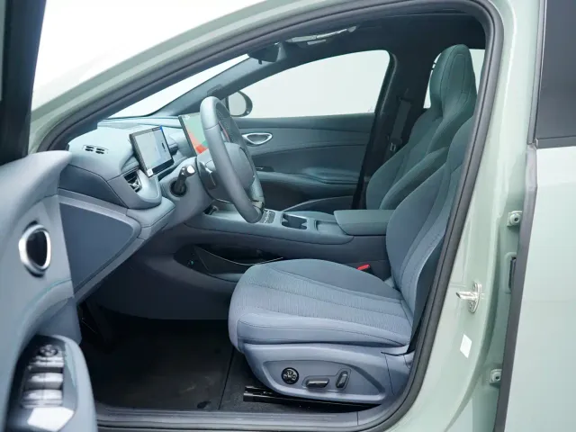 BYD Seal 06 GT — Фото автомобиля 2