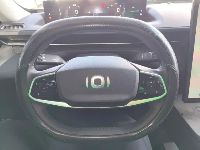 Changan Qiyuan A05 — Фото автомобиля 10
