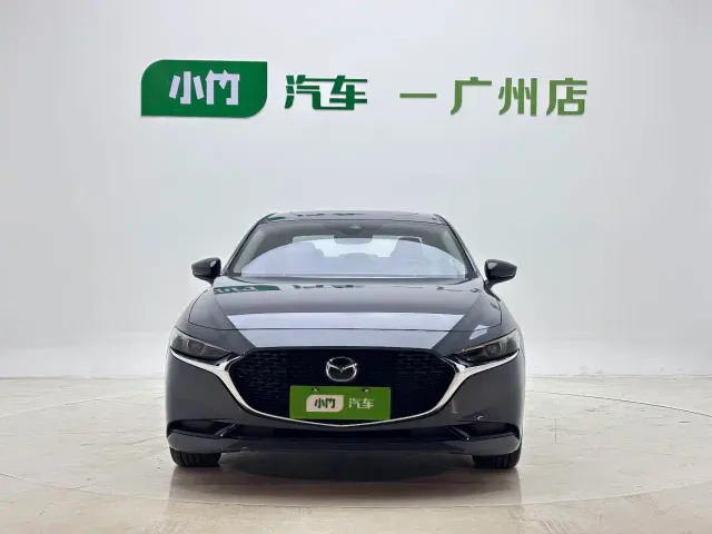 Mazda Axela — Фото автомобиля 2
