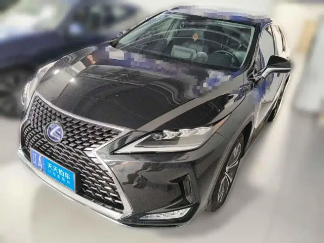 Фотография автомобиля — Lexus RX