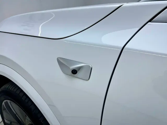 Li Auto L7 — Фото автомобиля 12