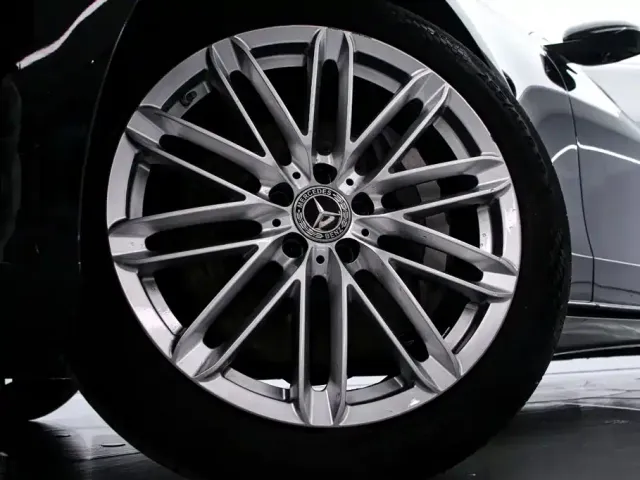 Mercedes-Benz S-Class — Фото автомобиля 21