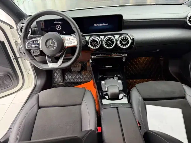 Mercedes-Benz A-Class — Фото автомобиля 4
