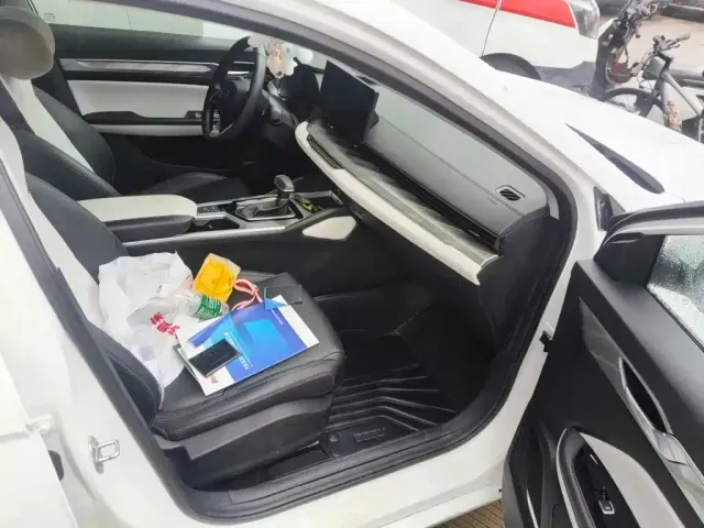 Geely Emgrand L 2022 1.4T CVT Flagship — Фото автомобиля 13