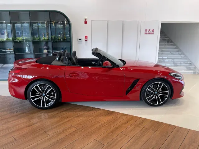 BMW Z4 — Фото автомобиля 3