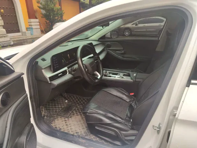 Chery Arrizo 8 — Фото автомобиля 5
