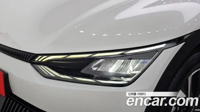 Kia EV6 — Фото автомобиля 22