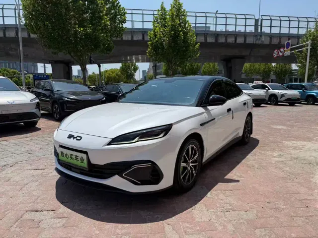 Фотография автомобиля — BYD Seal 06
