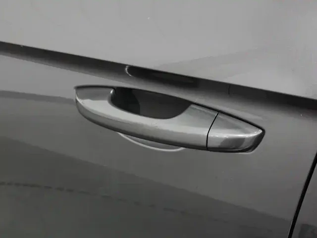 Geely Emgrand — Фото автомобиля 18