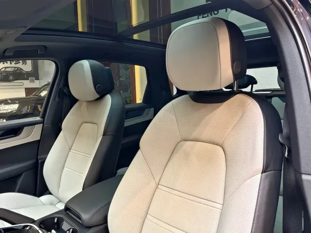 Porsche Cayenne — Фото автомобиля 17