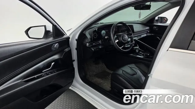 Hyundai Avante — Фото автомобиля 15