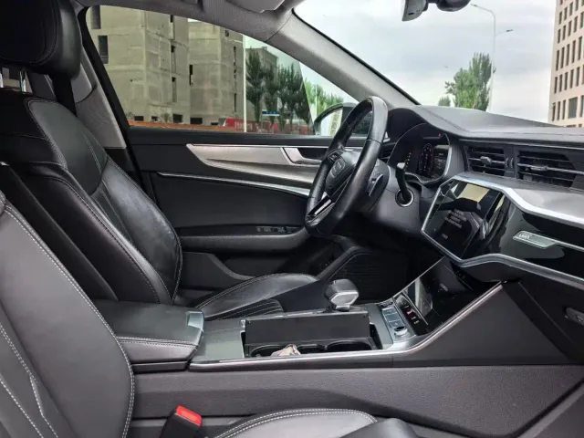Audi A6L — Фото автомобиля 5