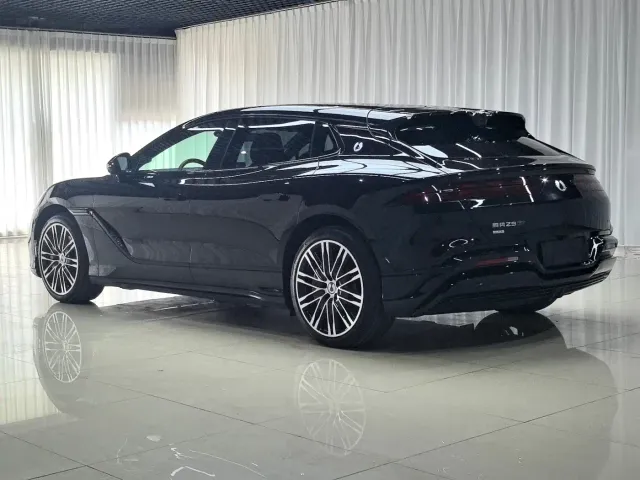 Denza Z9GT — Фото автомобиля 7