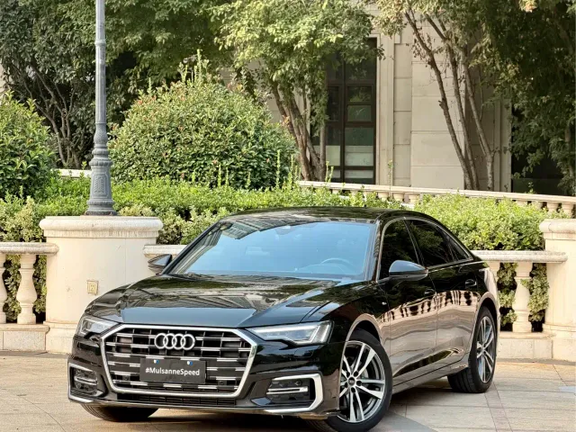 Фотография автомобиля — Audi A6L