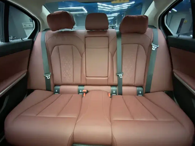 BMW 3 Series — Фото автомобиля 19