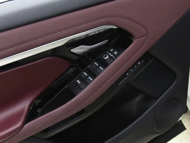 Land Rover Range Rover Evoque — Фото автомобиля 8