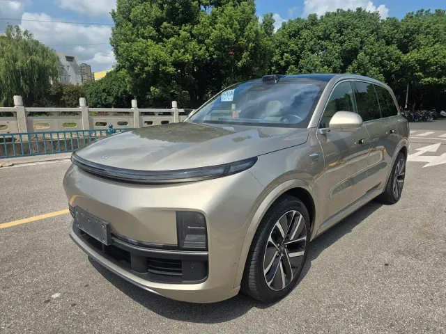 Фотография автомобиля — Li Auto L9