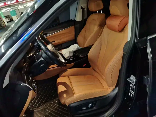BMW 6 Series Gran Turismo — Фото автомобиля 16
