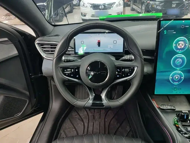 BYD Seal — Фото автомобиля 10