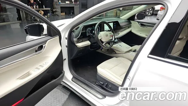 Hyundai Grandeur Новый Grandeur IG — Фото автомобиля 10