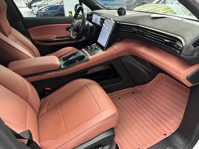 Nio EC6 — Фото автомобиля 12