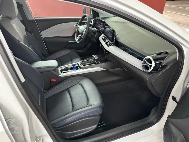Chevrolet Monza — Фото автомобиля 17
