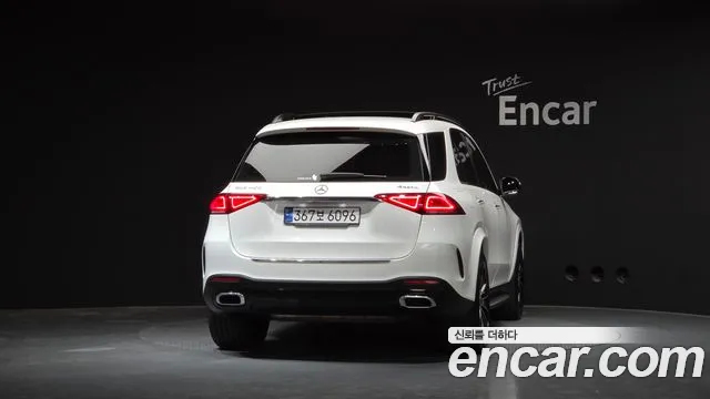 Mercedes-Benz GLE-Class — Фото автомобиля 4