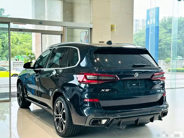 BMW X5 — Фото автомобиля 8