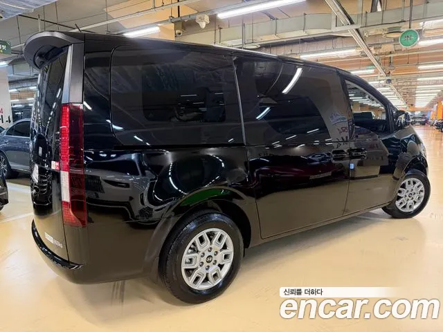 Hyundai Staria Staria (New) — Фото автомобиля 4