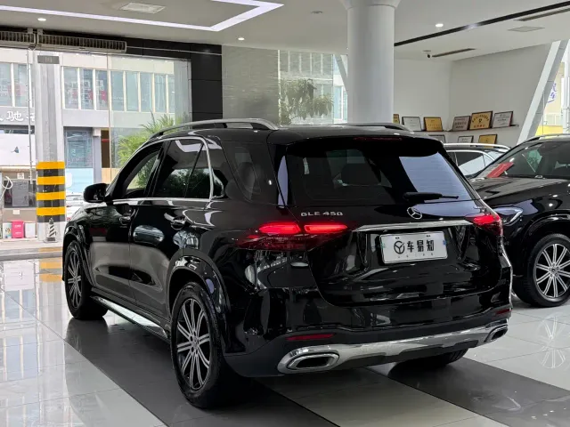 Mercedes-Benz GLE-Class — Фото автомобиля 4