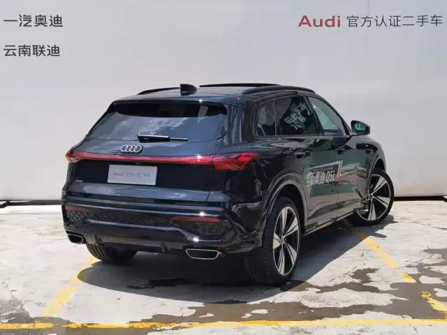Audi Q5L — Фото автомобиля 4