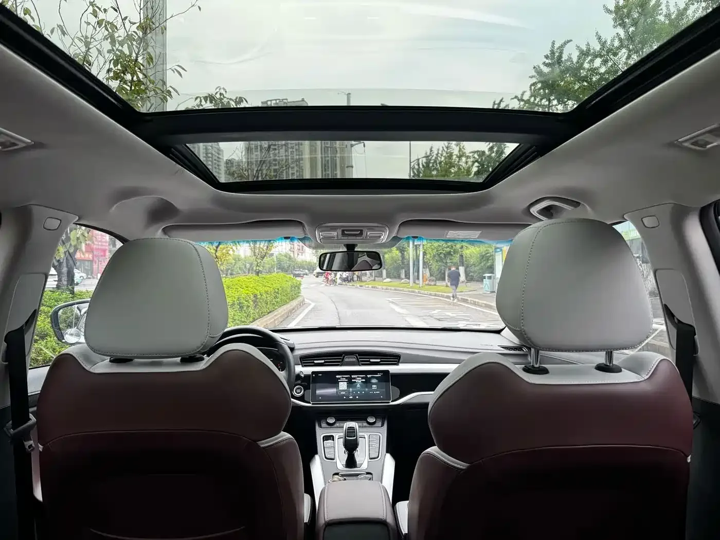 Geely Boyue 2022 1.8TD DCT Elegance — Фото автомобиля 13