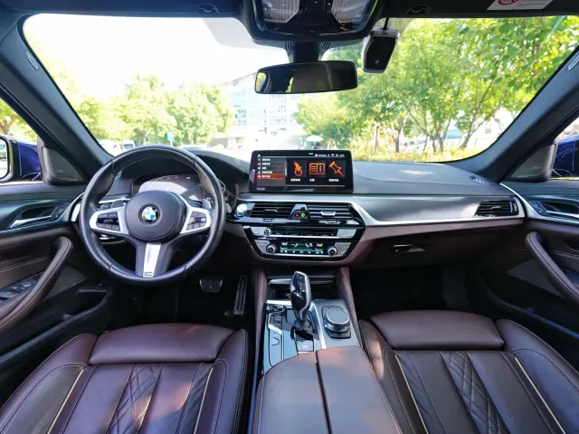 BMW 5 Series — Фото автомобиля 8