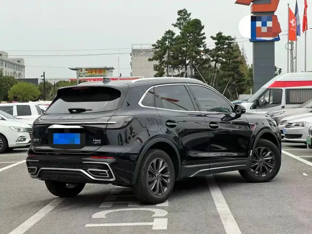 Hongqi HS5 — Фото автомобиля 9