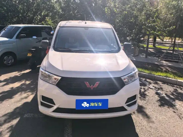 Wuling Hongguang — Фото автомобиля 2