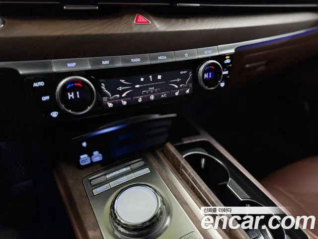 Genesis G80 Бензин 3.5 турбо AWD — Фото автомобиля 13