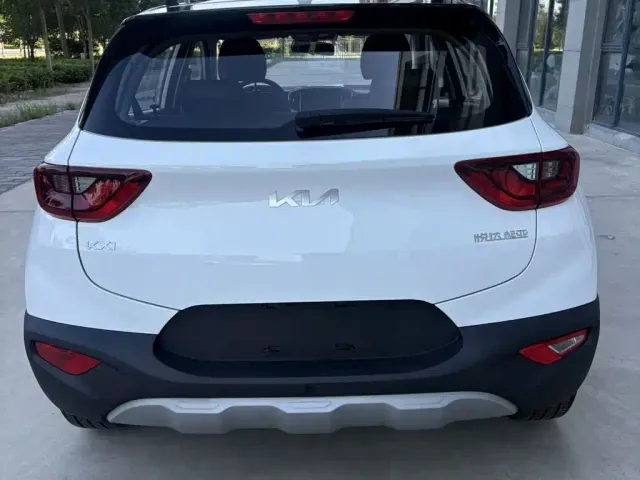 Kia KX1 — Фото автомобиля 5