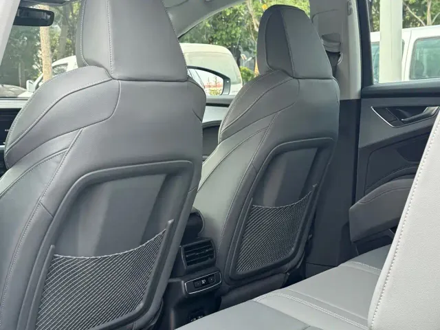 Audi Q5 e-tron — Фото автомобиля 13