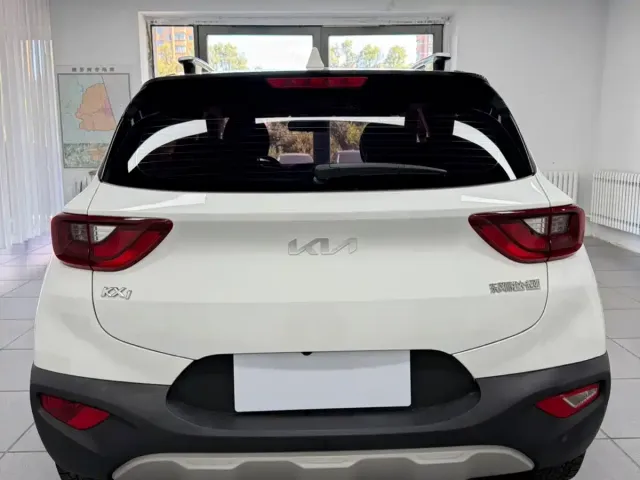 Kia KX1 — Фото автомобиля 4