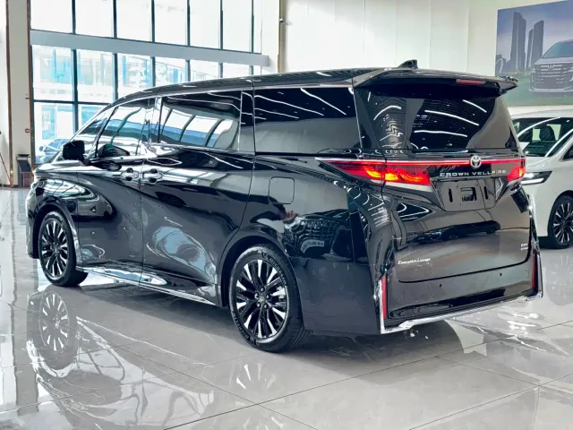 Toyota Vellfire — Фото автомобиля 12