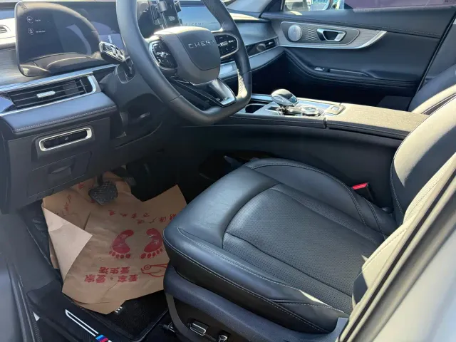 Chery Tiggo 8 PLUS — Фото автомобиля 5