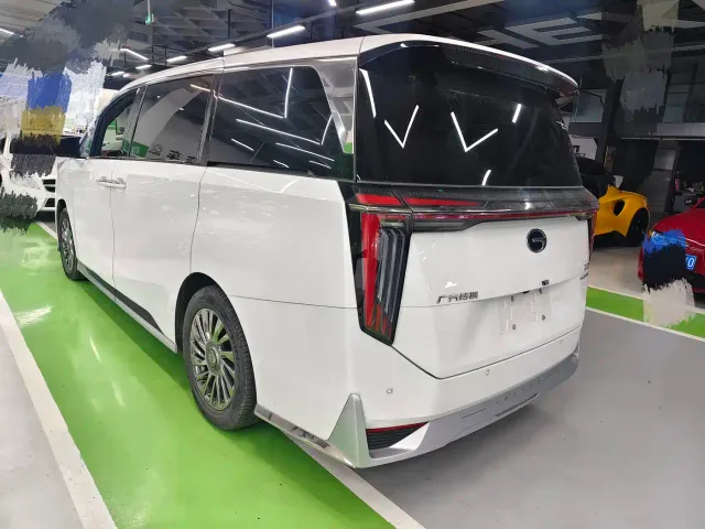 GAC Trumpchi M8 — Фото автомобиля 17