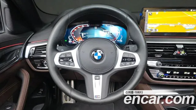 BMW 5-Series 5 серия (G30) 523d xDrive M Sport — Фото автомобиля 14