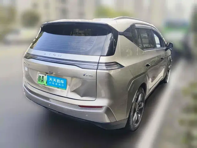 GAC Aion Y — Фото автомобиля 2