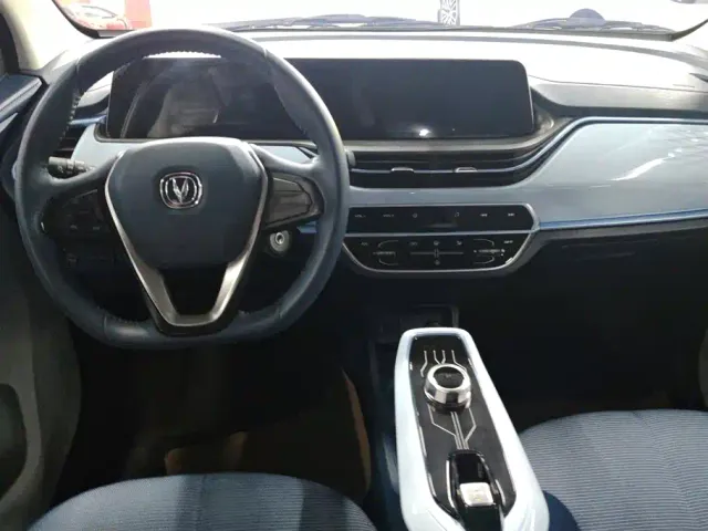 Changan Benben E-Star — Фото автомобиля 12