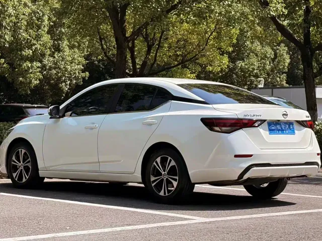 Nissan Sylphy — Фото автомобиля 7