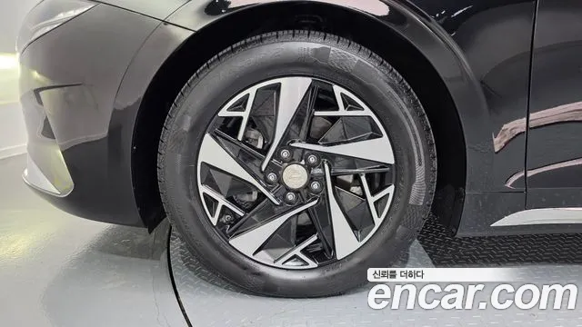 Hyundai Grandeur (New) Hybrid — Фото автомобиля 5