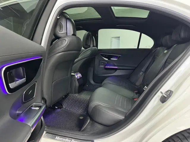 Mercedes-Benz C-Class — Фото автомобиля 6