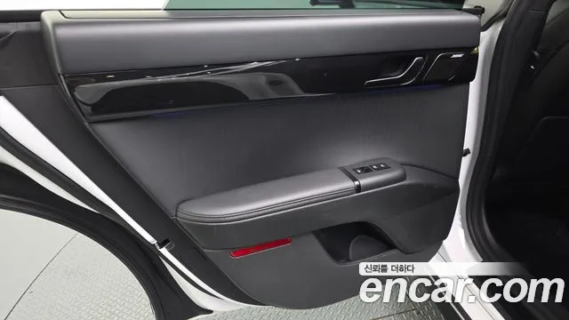 Hyundai Grandeur GN7 — Фото автомобиля 14