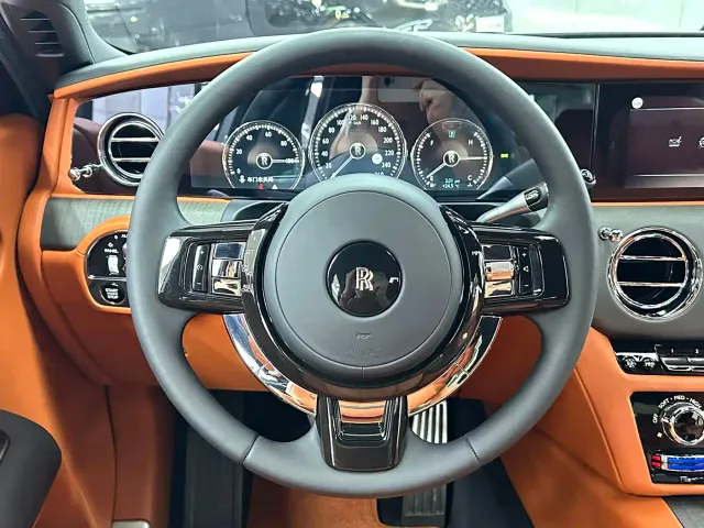 Rolls-Royce Ghost — Фото автомобиля 18